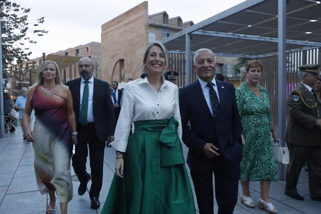 La presidenta de la Junta de Extremadura, a su llegada al acto del Día de Extremadura.