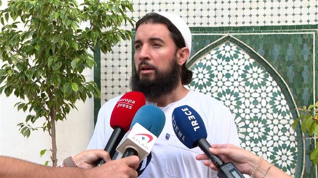 El imán de la Macarena, Mohammed Idrissi, en una atención a medios tras el terremoto en Marruecos.