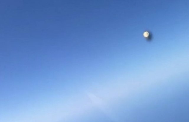 Un objeto anómalo aparece en un vídeo capturado por un avión de combate en 2021.