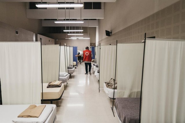 Archivo - Imagen de archivo del Centro de Atención de Emergencias Sociales (CAES) de València.