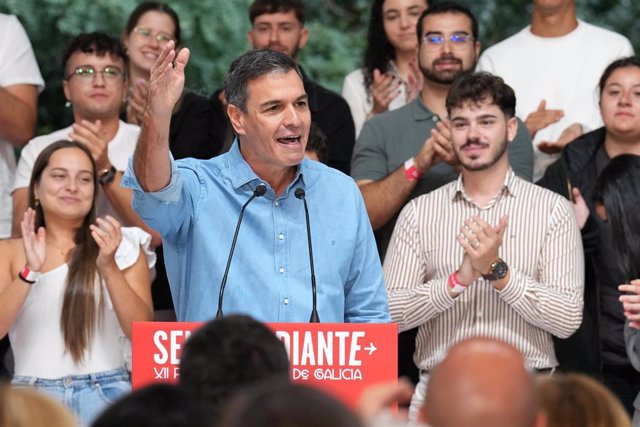 O presidente do Goberno en funcións e secretario xeral do PSOE, Pedro Sánchez, intervén na festa de la Rosa do Partido Socialista de Galicia (PSdeG), na parroquia de Sigüeiro, a 17 de setembro de 2023, en Oroso, A Coruña, Galicia (Españ