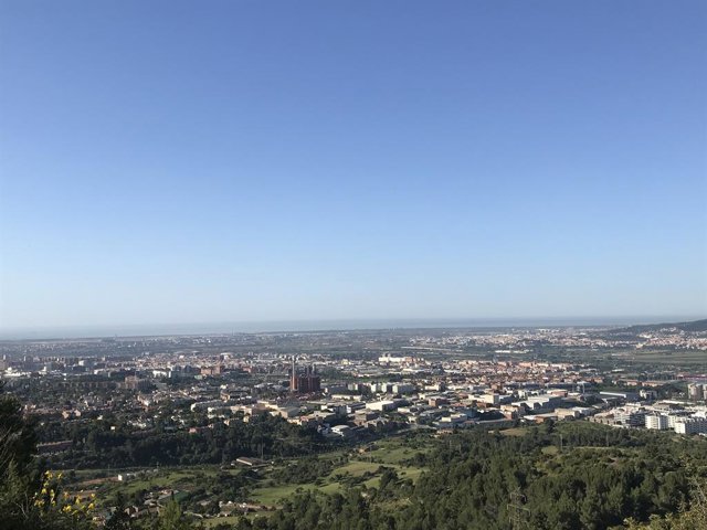 Archivo - Contaminació atmosfèrica a Barcelona