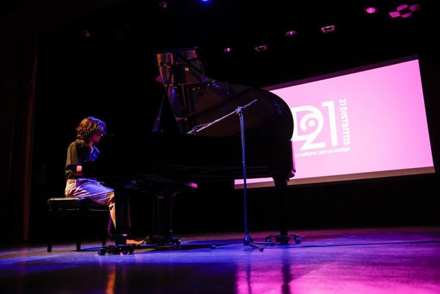 Presentación de la programación de 21distritos.