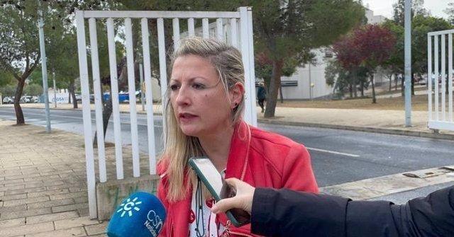 Archivo - La secretaria de Política Municipal del PSOE de Huelva y alcaldesa de Cala, Maite Rodríguez.