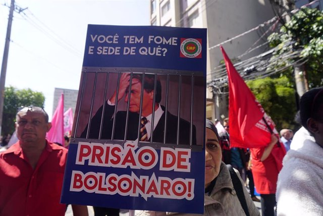 Manifestación contra el expresidente Jair Bolsonaro, en la que se reclama su detención, en Sao Paulo.