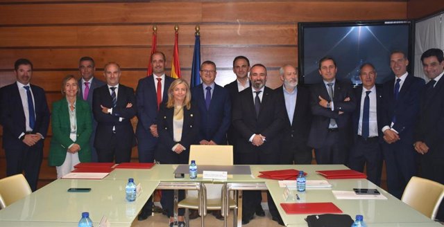 La Junta impulsa ayudas frente a la sequía con 60 millones en bonficaciones de préstamos.