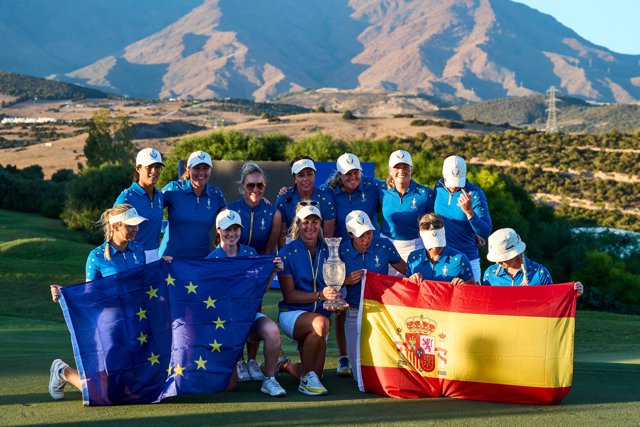 Team Europe poses for a group photo with the trophy after the Solheim Cup 2023 in Finca Cortesin at Estepona on September 24, 2023 in Malaga, Spain.