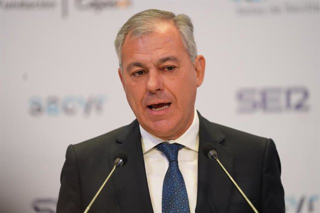 El alcalde de Sevilla, José Luis Sanz, en el encuentro informativo de la SER en la Fundación Cajasol.