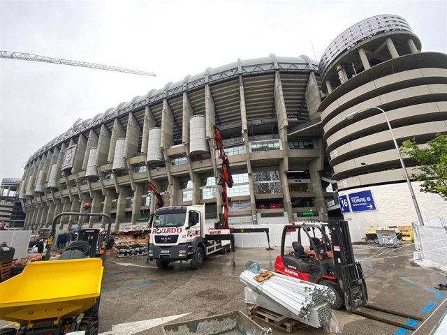 Archivo - Se reanudan las obras en el Estadio Santiago Bernabéu 