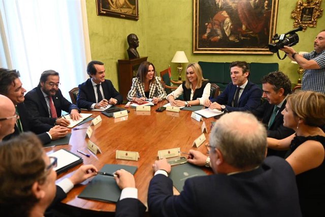 Reunión de trabajo entre Junta y Ayuntamiento de Granada