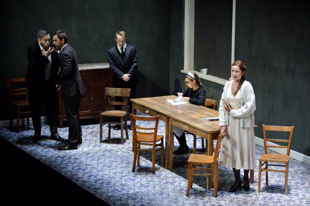 Primera función de la ópera 'Eugene Onegin' de Piotr Ilich Chaikovski en la inauguración de la nueva temporada del Gran Teatre del Liceu