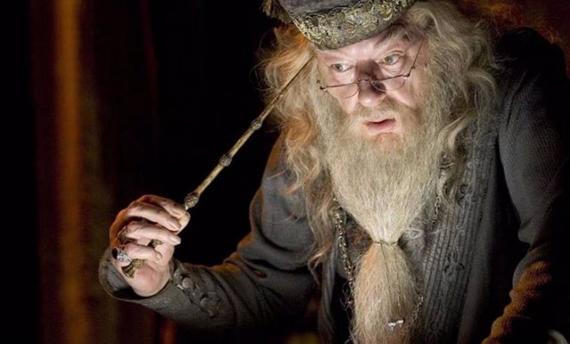 10 Escenas Inolvidables De Michael Gambon Como Dumbledore En Harry Potter