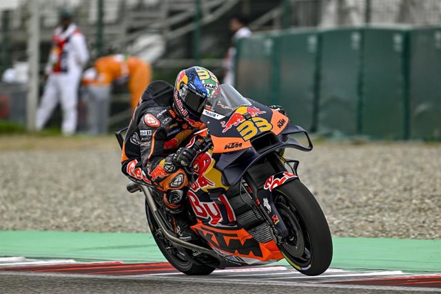 El piloto sudafricano Brad Binder durante un Gran Premio del Mundial de 2023