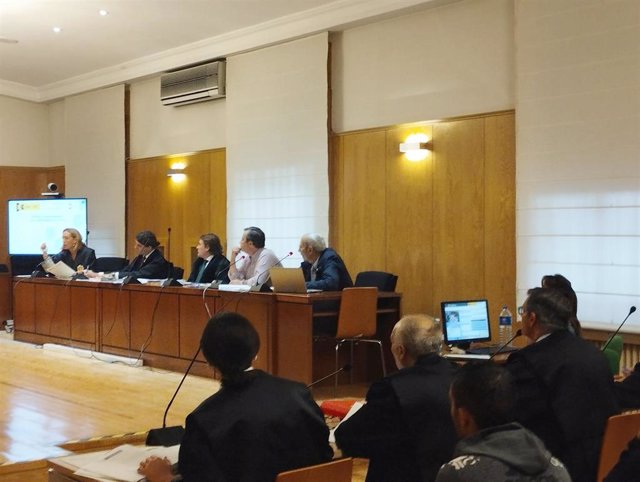 Nueva jornada del juicio por el crimen de Medina del Campo en la que la fiscal del caso ha anunciado su intención de modificar su escrito de conclusiones provisionales.