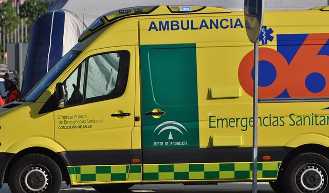 Archivo - Ambulancia EPES 061 