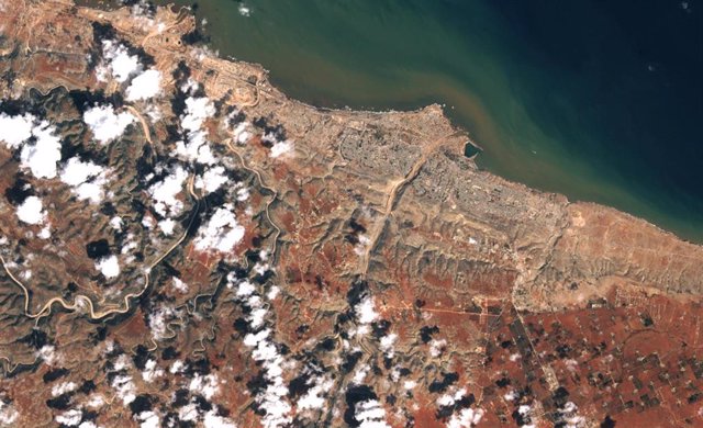 Vista satélite de la ciudad de Derna 