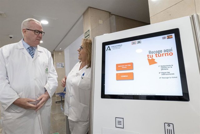 Expendedor del sistema TurnoSAS en el Centro de Diagnóstico.