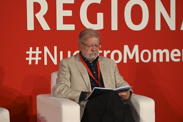 Archivo - El expresidente de la Junta de Extremadura Juan Carlos Rodríguez Ibarra.