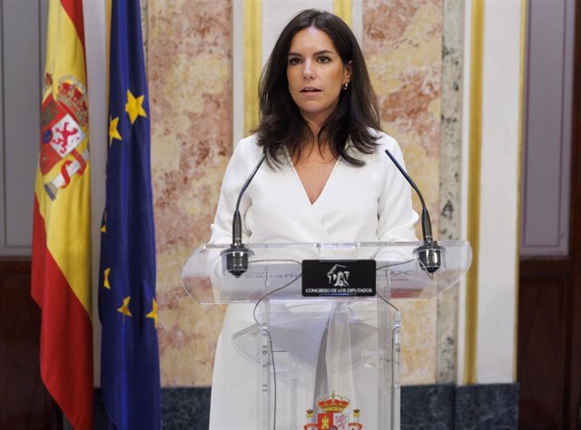 La portavoz de Vox en el Congreso, Pepa Rodríguez de Millán, ofrece una rueda de prensa en el Congreso de los Diputados, a 27 de septiembre de 2023, en Madrid (España). 