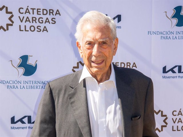 MARIO VARGAS LLOSA EN LA 'CÁTEDRA' VARGAS LLOSA