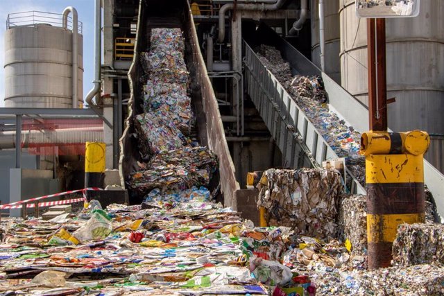 Tetra Pak y Alier prevén reciclar 15.000 toneladas de polietileno y aluminio procedentes de envases de cartón