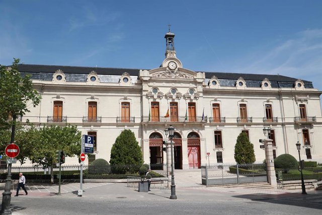 Archivo - Fachada de la Diputación de Jaén.