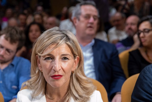 La ministra de Trabajo y Economía Social y líder de Sumar, Yolanda Díaz, durante el acto de Sumar-Comuns para presentar su dictamen jurídico sobre la amnistía, en el Ateneo de Barcelona