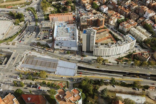 Archivo - Las obras de urbanización de la primera fase de cobertura de la Ronda de Dalt.