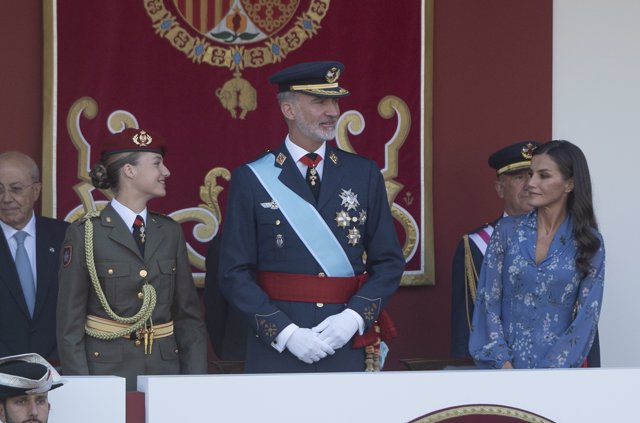 Desfile en Madrid del 12 de Octubre