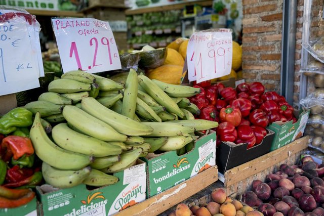 Archivo - Preus en una fruiteria