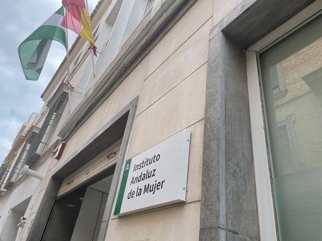 Archivo - La Junta concede un centenar de ayudas a víctimas de violencia de género por más de 660.000 euros en el primer semestre