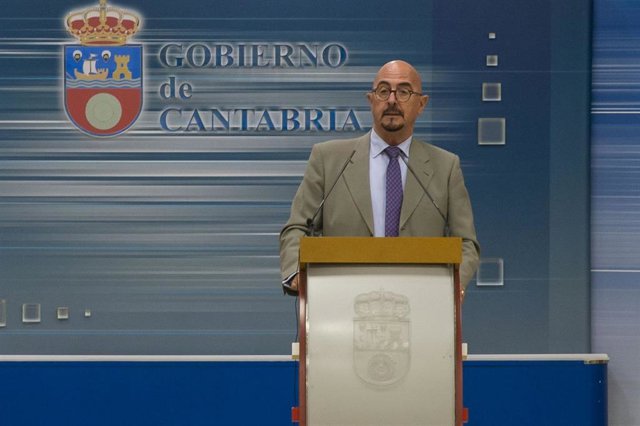 Rueda de prensa del consejero de Salud, César Pascual.