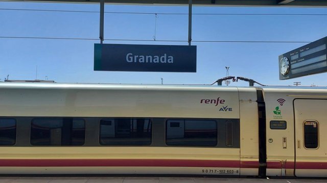Archivo - Granada.- El Ayuntamiento requerirá al Gobierno información sobre el estudio informativo para el soterramiento del tren