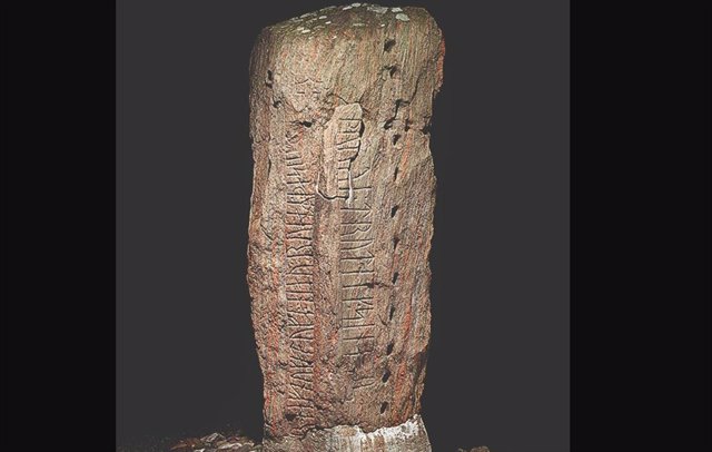 La piedra rúnica de Laeborg, una de las piedras de Ravnunge-Tue