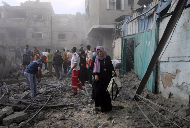 Edificio destruido por los ataques israelíes en la Franja de Gaza