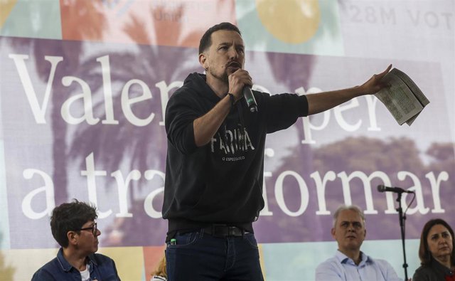 Archivo - El exvicepresidente del Gobierno y exlíder de Podemos Pablo Iglesias, interviene durante un acto de cierre de campaña de Unides Podem-Esquerra Unida, en el Puente Exposición, a 26 de mayo de 2023, en Valencia, Comunidad Valenciana (España).