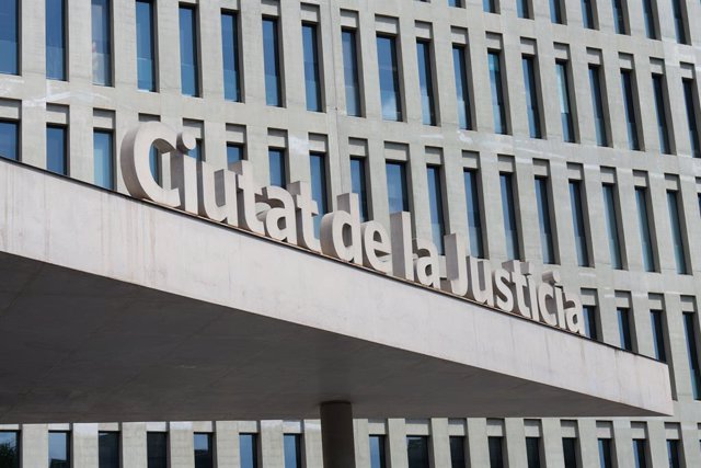 Archivo - Vista de la façana de la Ciutat de la Justícia