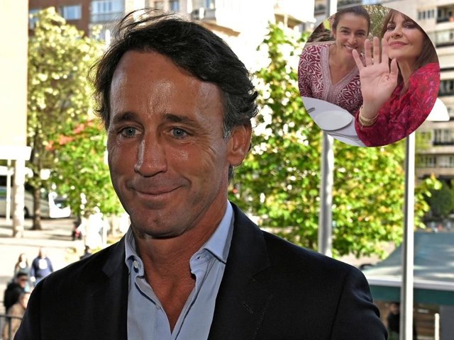 Alvaro Muñoz Escassi ha bromeado con su 'viejo affaire' con Blanca Romero en redes sociales