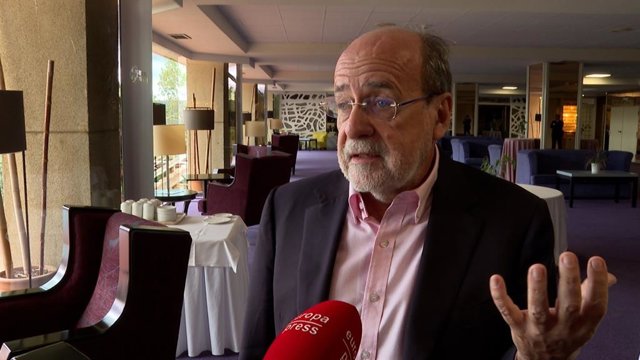 El profesor Ramón Estruch