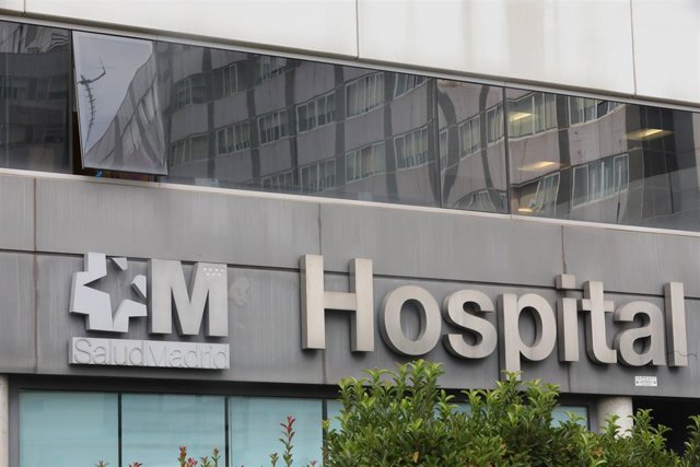 Archivo - Fachada del Hospital de La Paz,