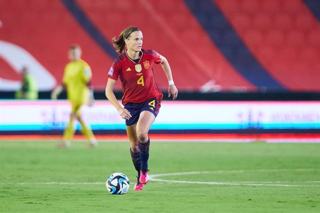 Archivo - Irene Paredes of Spain in action during the UEFA Womens Nations League match played between Spain and Switzerland at Arcangel stadium on September 26, 2023, in Cordoba, Spain.