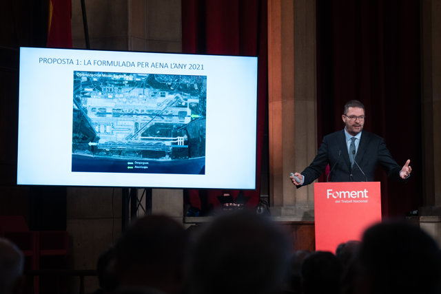 El presidente de la Comisión para la Ampliación del Aeropuerto de Barcelona-El Prat, Lluís Moreno