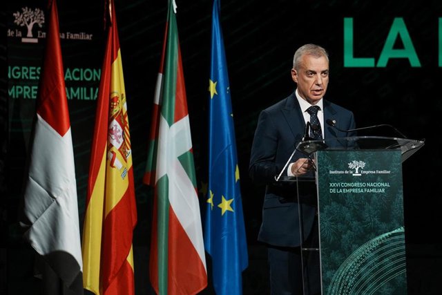 El Lehendakari, Iñigo Urkullu, durante la inauguración oficial del XXVI Congreso Nacional de la Empresa en el Palacio Euskalduna de Bilbao