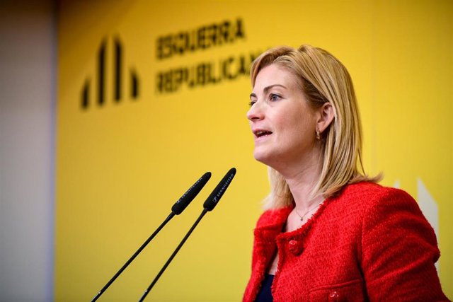 La portavoz de ERC, Raquel Sans, en rueda de prensa.