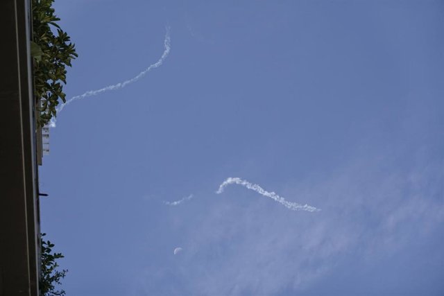 Disparo de un misil por parte del sistema antiaéreo 'Cúpula de Hierro' en respuesta al lanzamiento de un proyectil desde la Franja de Gaza contra Jerusalén