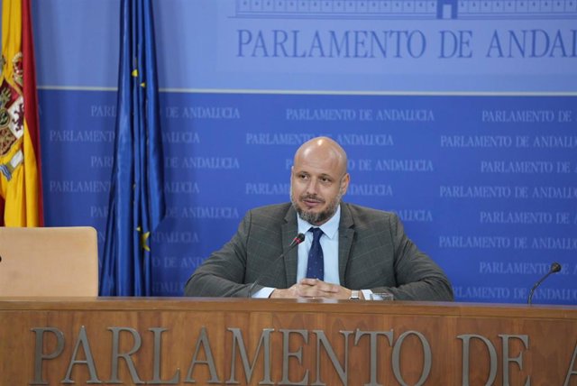 El portavoz adjunto del Grupo Vox en el Parlamento andaluz, Rodrigo Alonso, este miércoles
