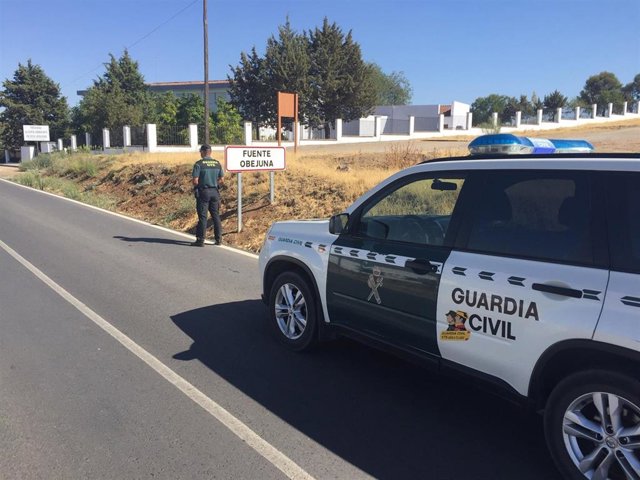 Archivo - Guardia Civil en Fuente Obejuna.