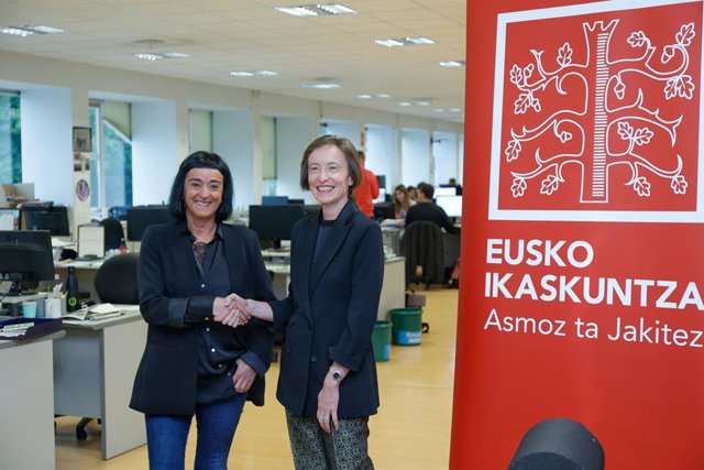 Amagoia Mujika eta Ana Urkiza.