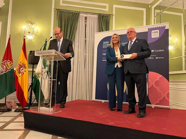 La Fundación CEDE entrega en Granada sus premios anuales a la excelencia empresarial