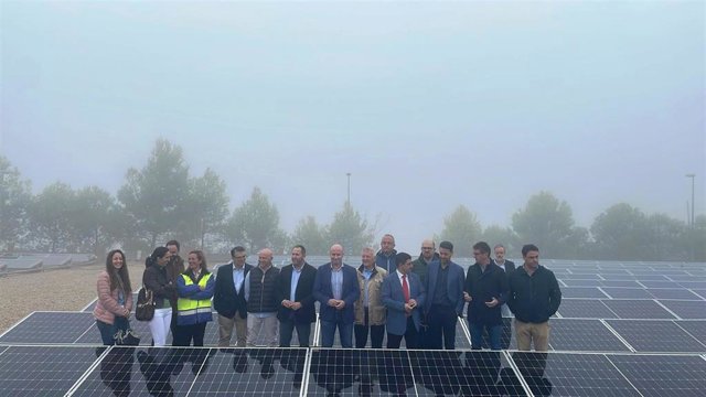 Paneles fotovoltaicos en la ETAP de La Loma